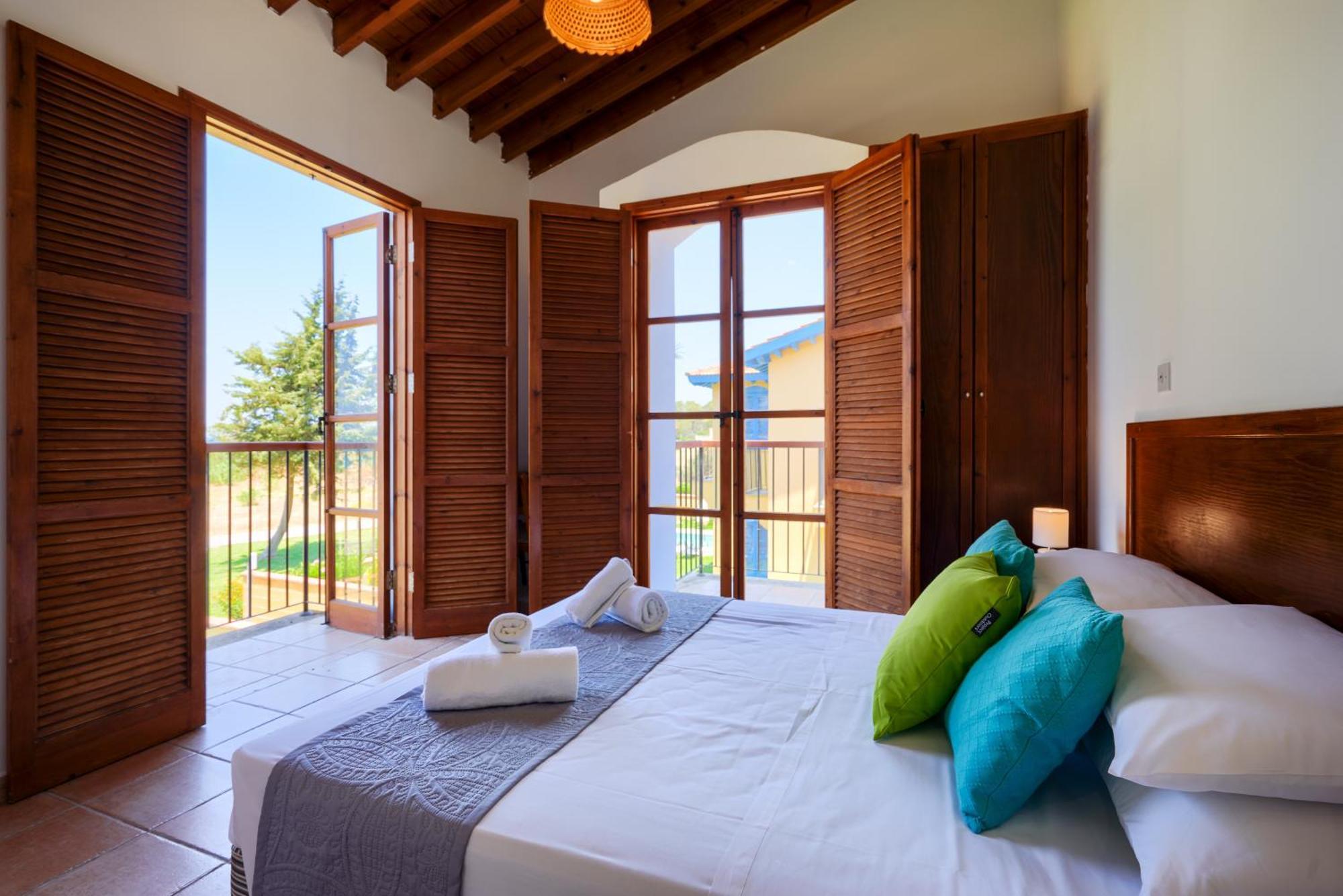 The Olympians Villas Polis ภายนอก รูปภาพ