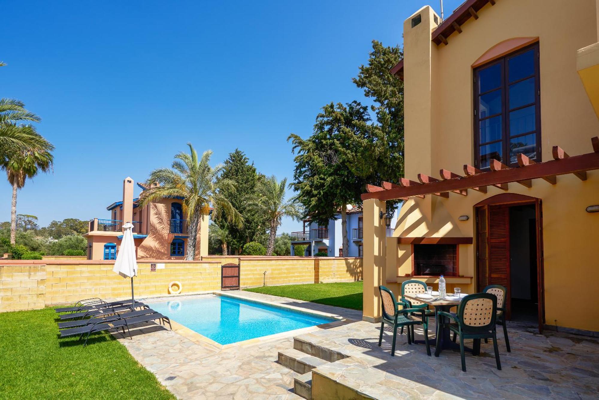 The Olympians Villas Polis ภายนอก รูปภาพ